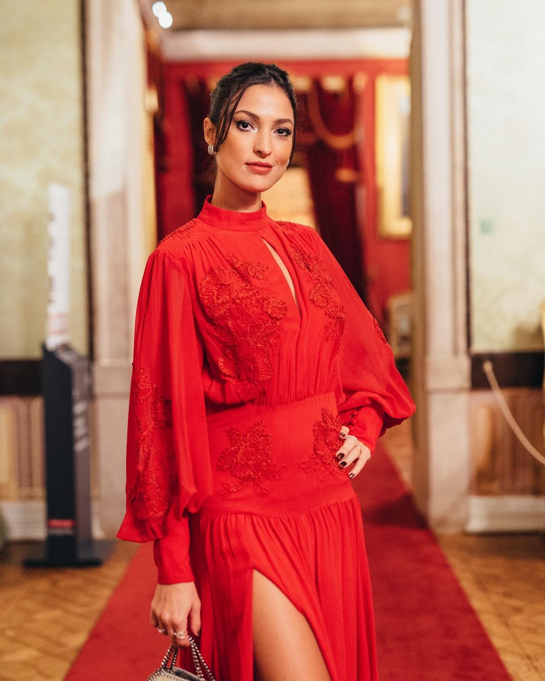 Sara Salgado revela que vai ser mãe em anúncio original (e cinematográfico)