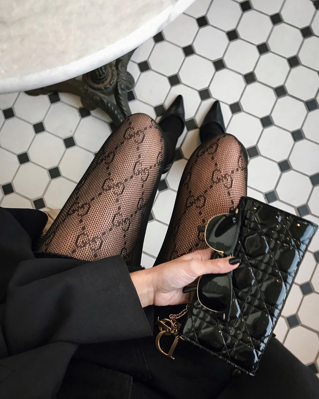 Como as influenciadoras nacionais e internacionais estão a usar o logo da Gucci