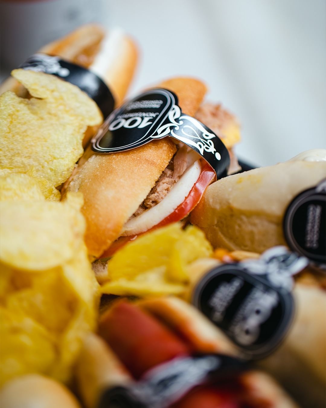 Há tapas novas e promoções no 100 Montaditos. Espreite estas económicas novidades