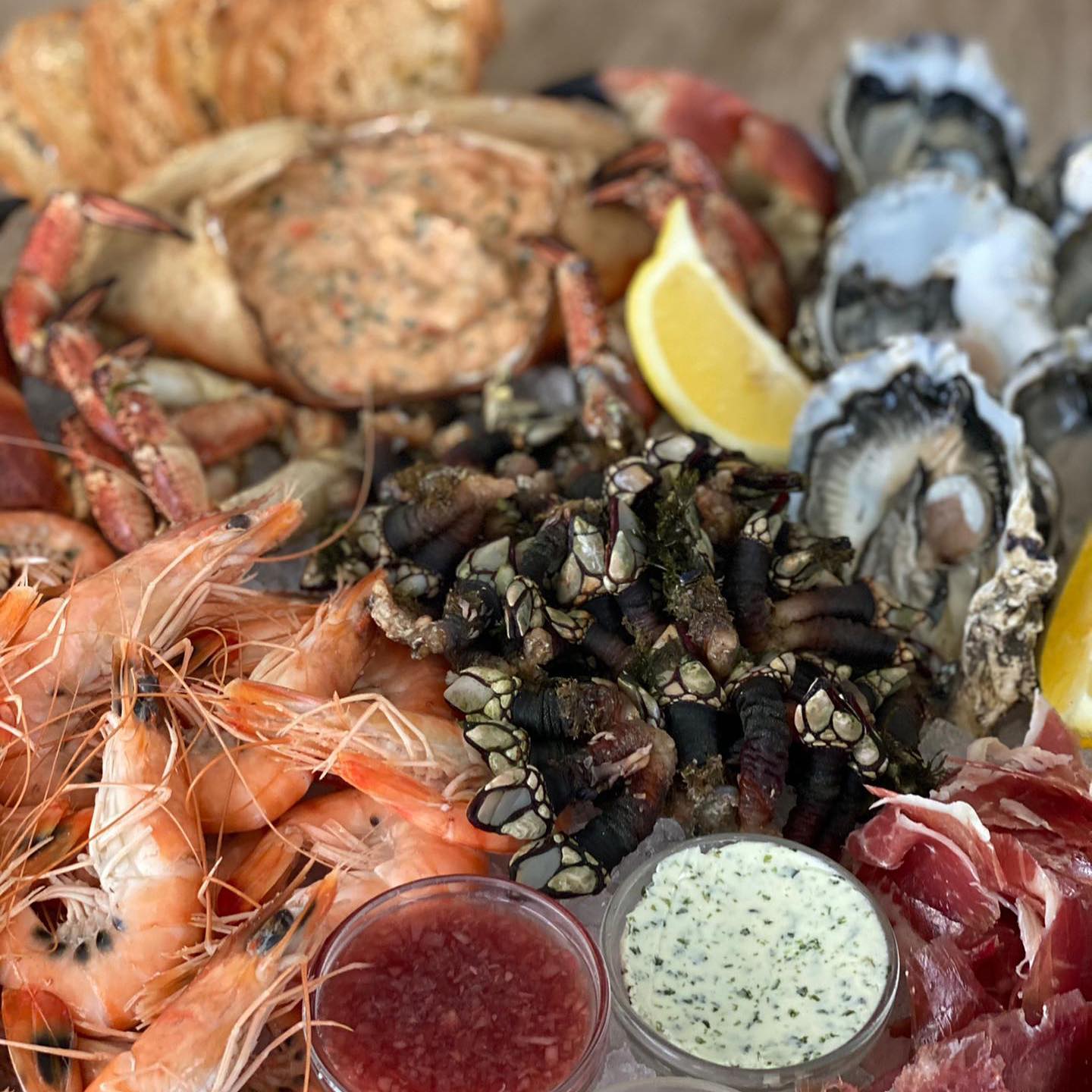 Um restaurante para comer em casa. A mariscada do Boato, em Lisboa