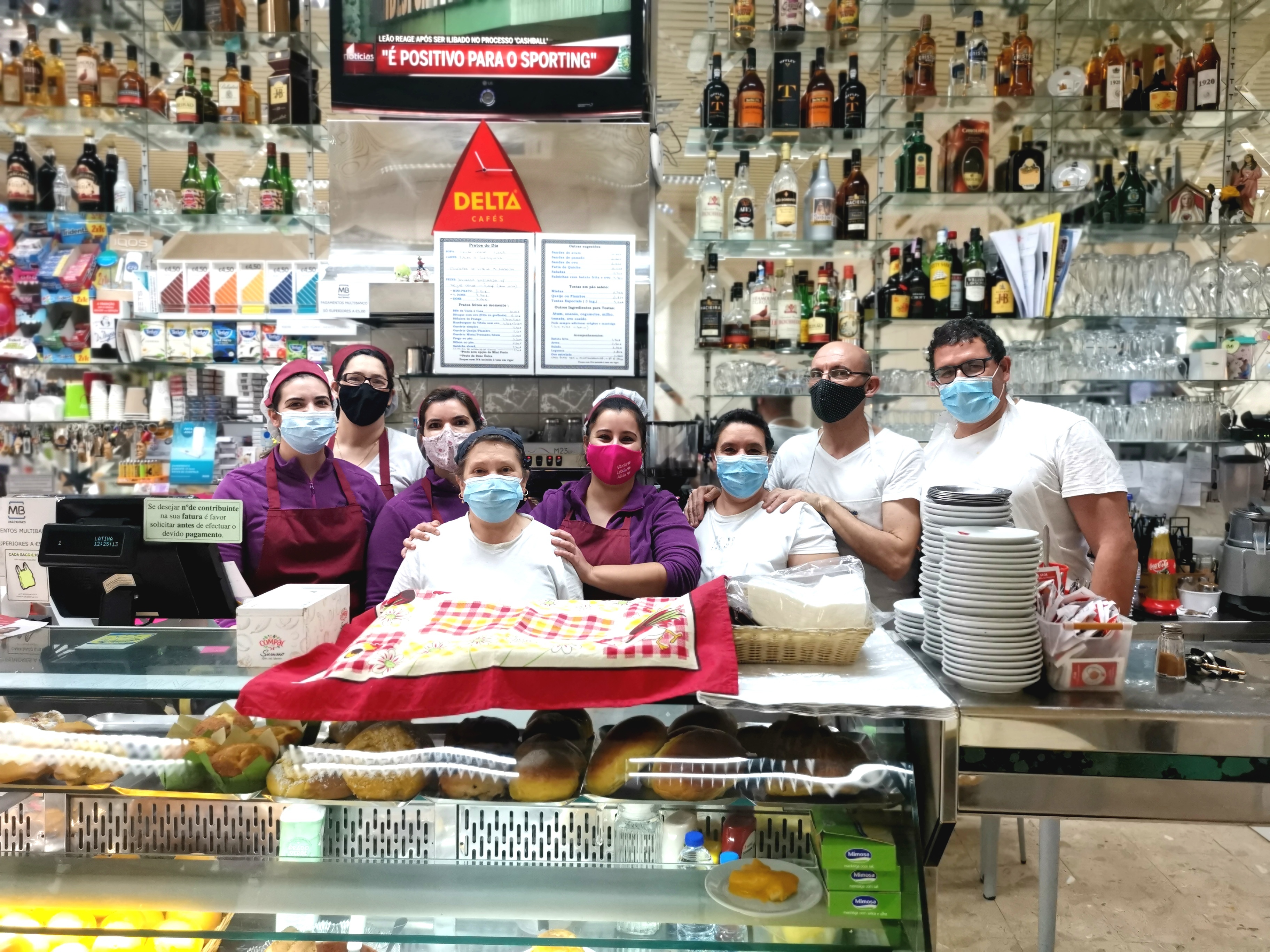 Quisemos saber como andam os proprietários de restaurantes de bairro. “Isto é 40 vezes pior do que a troika”