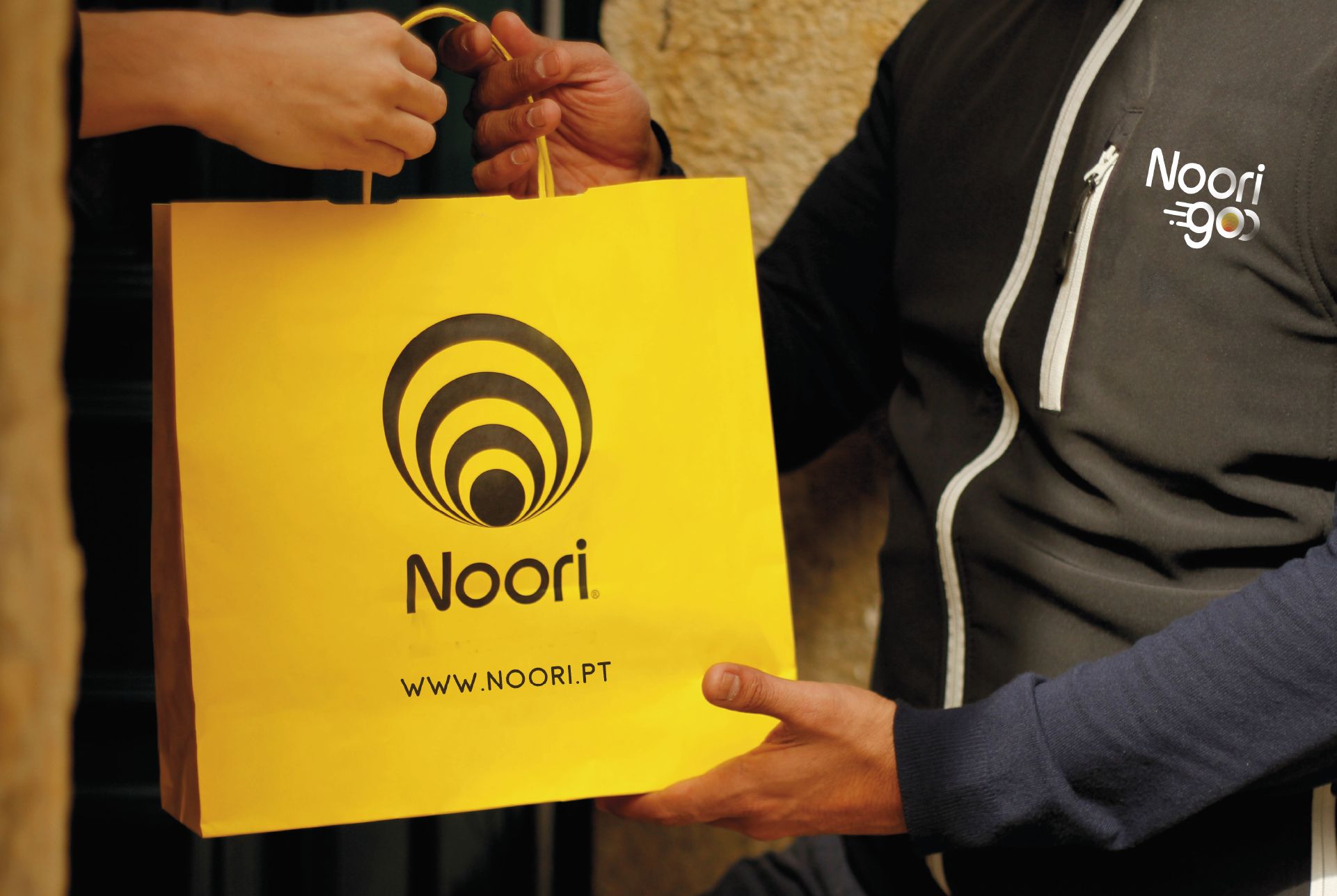 Pijama, sofá e sushi. Tudo isto por 1€