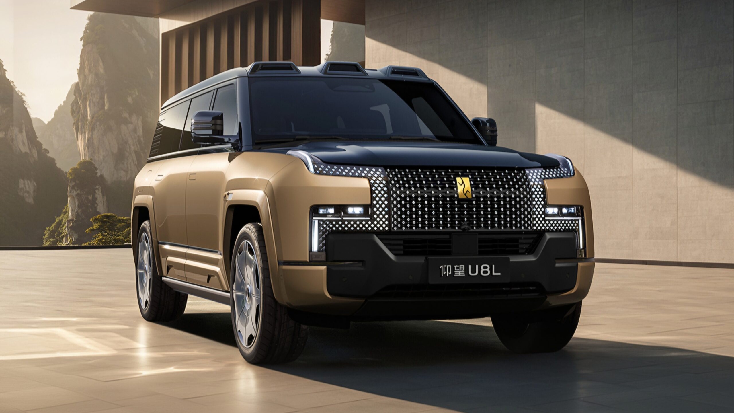 BYD Yangwang U8L é um luxuoso SUV que flutua e promete ser “indestrutível”