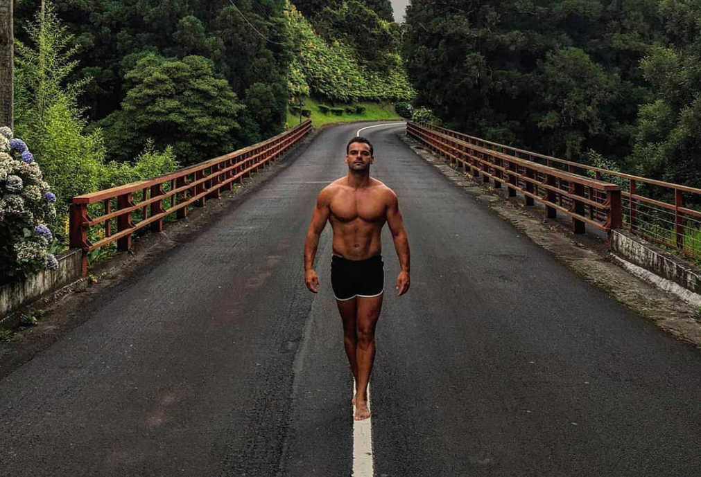 Os segredos do PT que treina celebridades para as capas da “Men’s Health” e “Women’s Health”