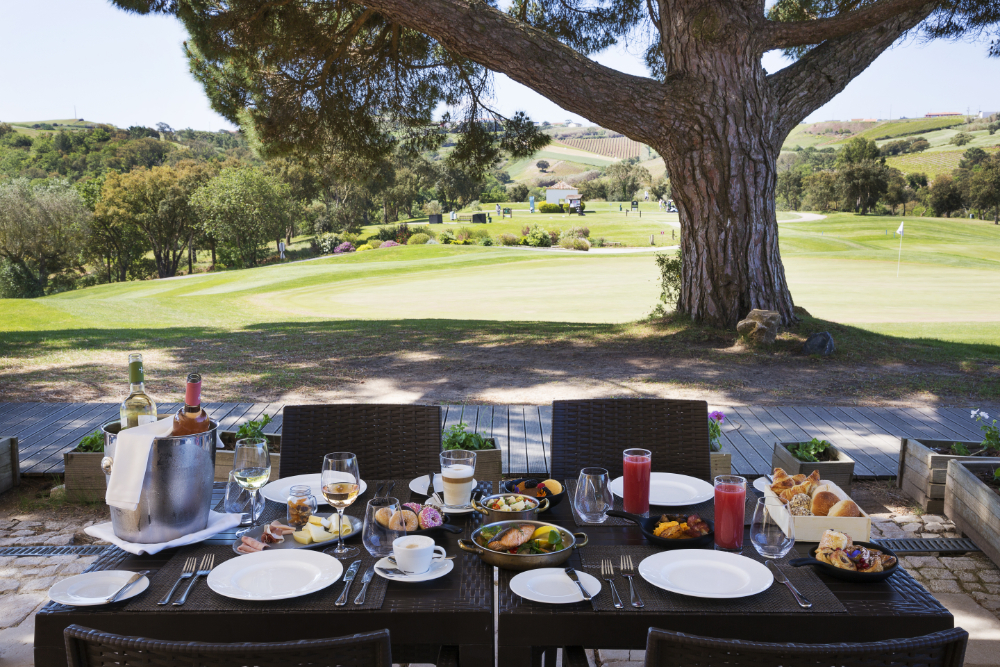 O brunch ao ar livre regressou ao Garden Terrace e estamos prontinhos para ir até Torres Vedras