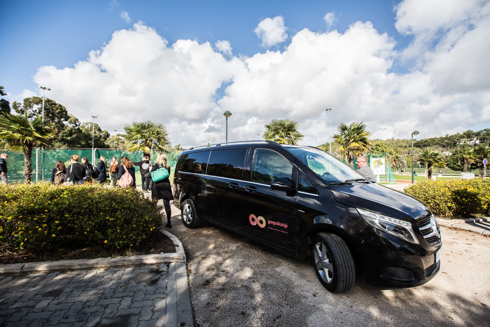 Yoyoloop quer ser o novo Alfa — mas ligar Lisboa-Porto com motorista, bancos em pele e barritas de cereais