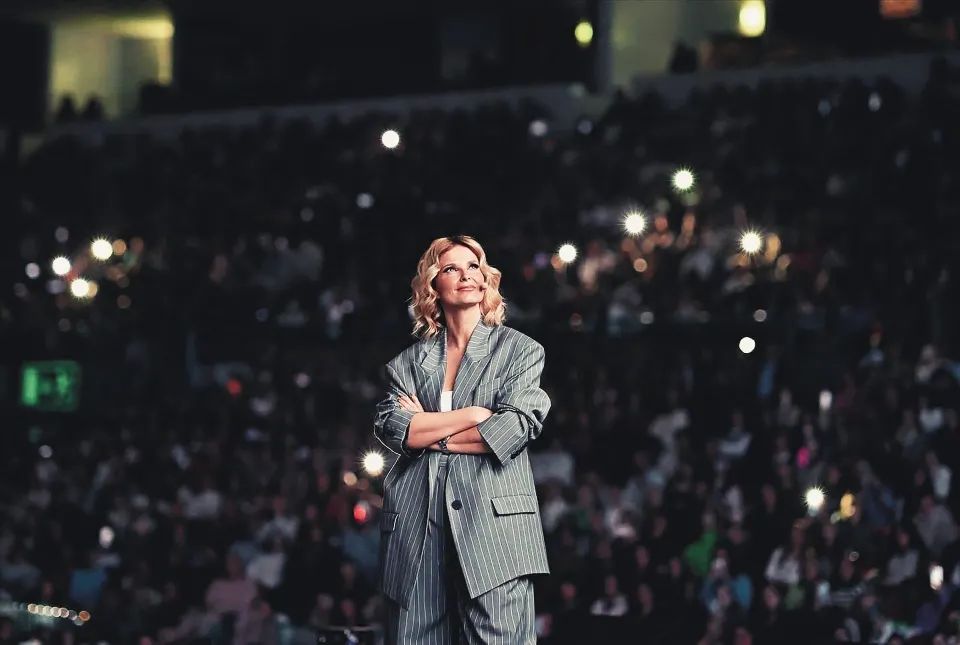 Se os Coldplay podem, Cristina também. Apresentadora esgota 2 datas em 48 horas