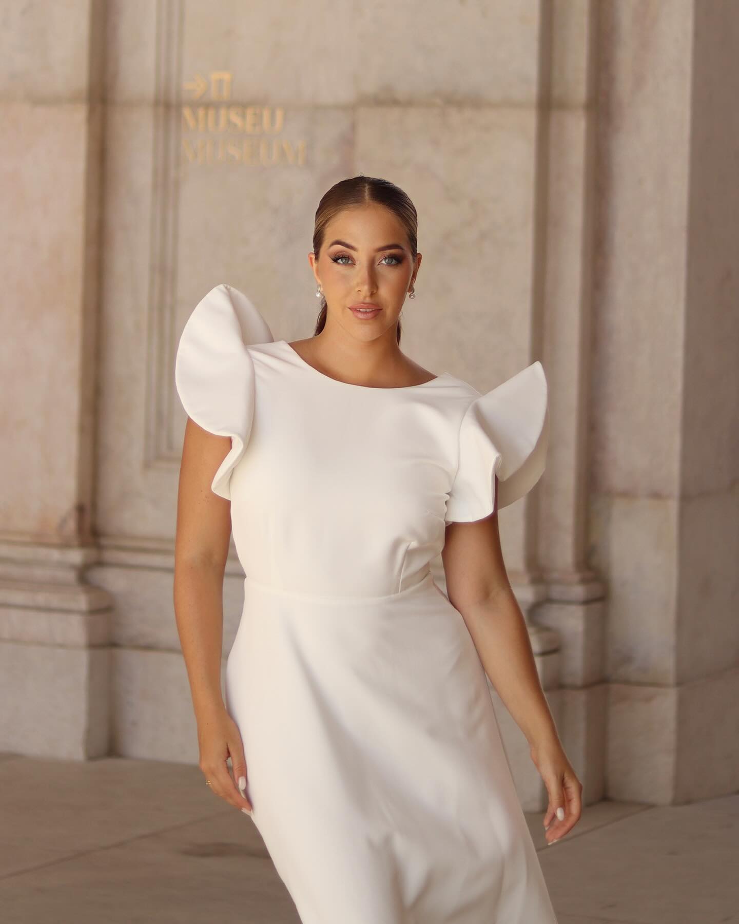 Estes vestidos de noiva não a levam à falência. Começam nos 399€ (e Inês Brusselmans aprova-os)