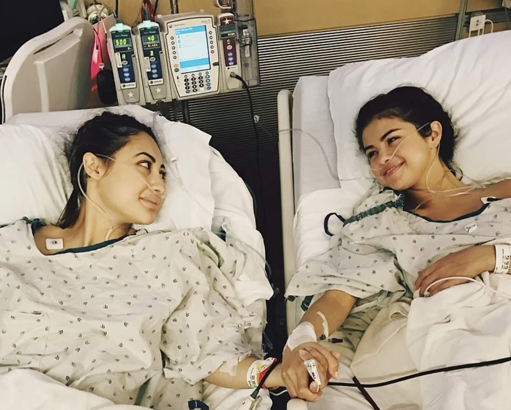 Atriz que doou um rim a Selena Gomez deixou de a seguir nas redes. Fartou-se da ingratidão da cantora