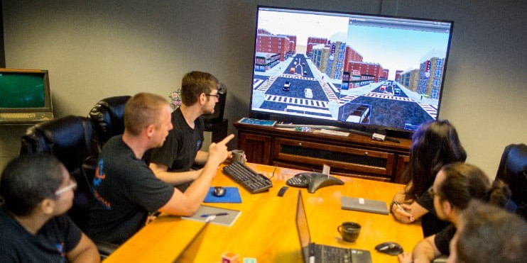 Ford acelera produção de carros autónomos adquirindo fabricante de robótica