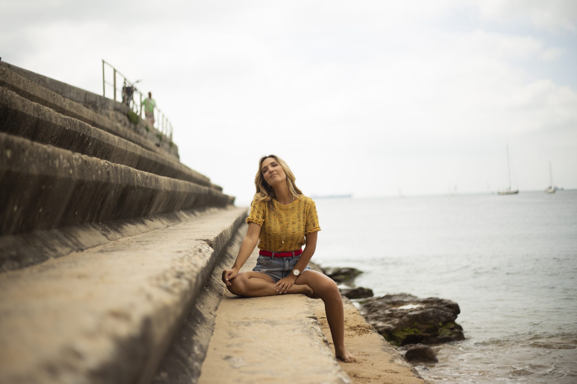 LENÇOS E MAIS LENÇOS