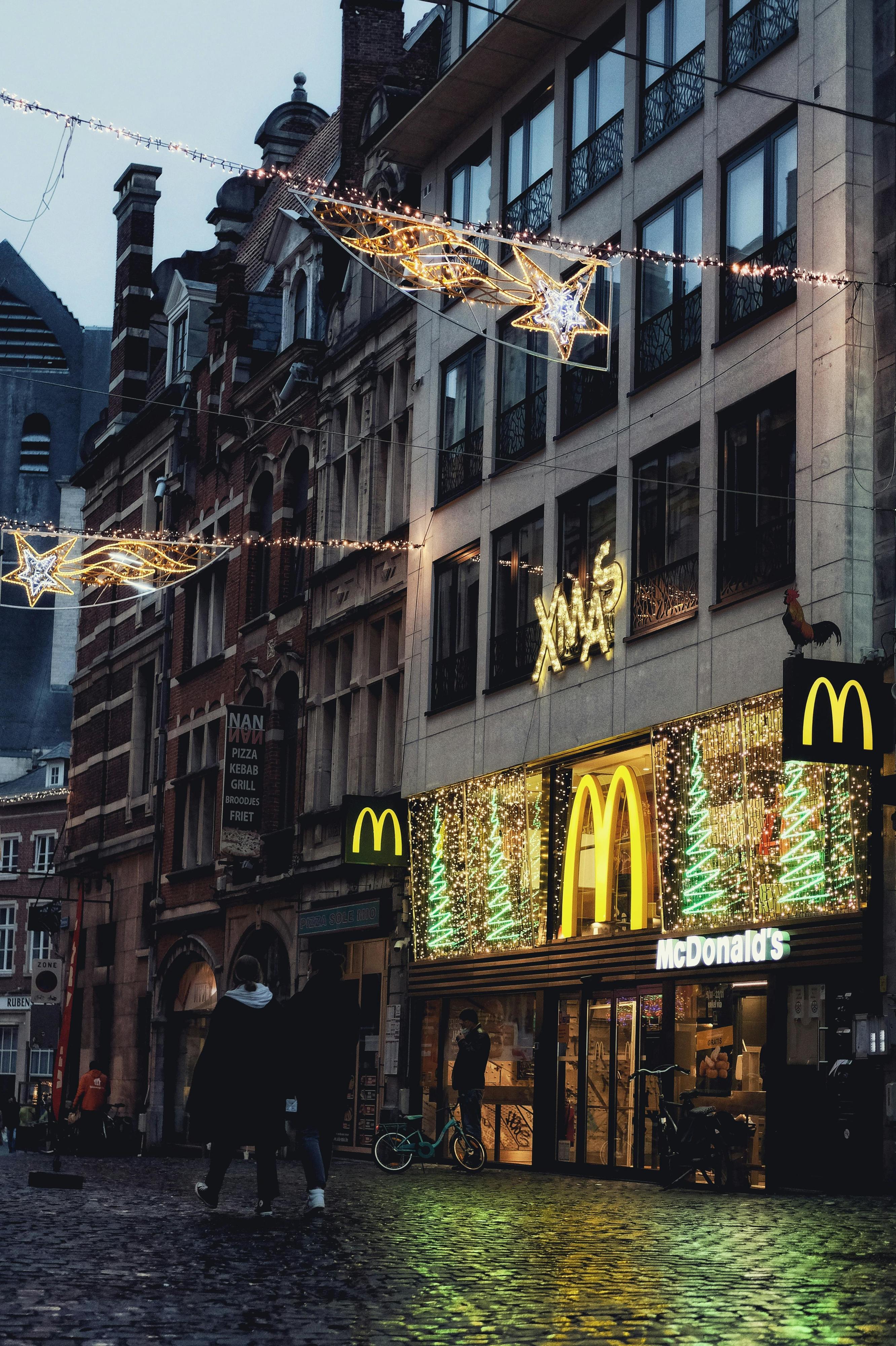 Funcionário do McDonald’s mata a tiro entregador de comida. Autoridades investigam