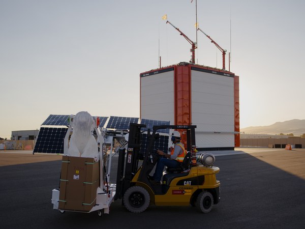 Intimidade com Savate leva Edmar às lágrimas. “Nem quero saber o que o meu pai está a pensar”