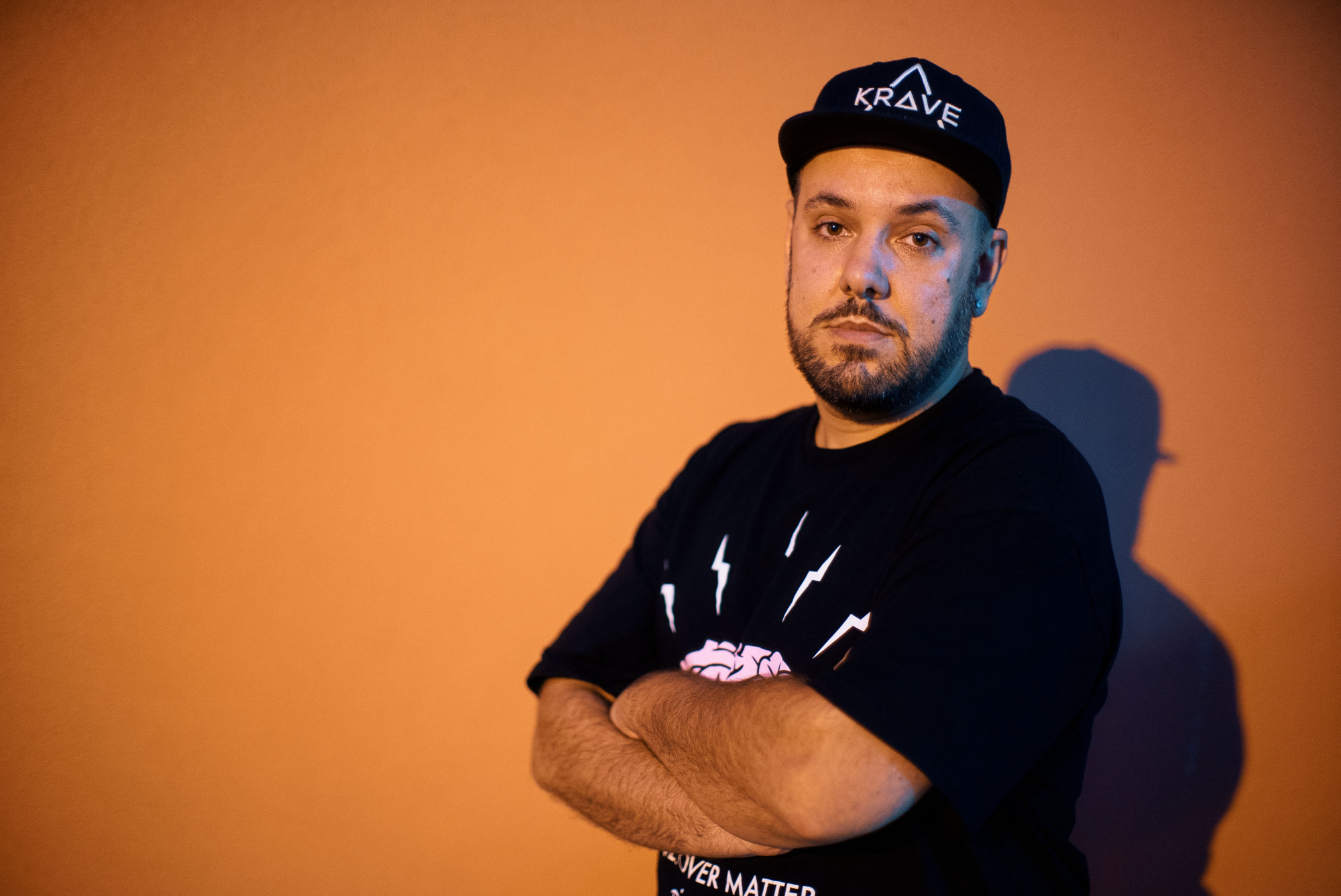 Sam The Kid. “Nas tunas canta-se ‘A mulher gorda para mim não me convém’. Sobre isso ninguém fala mal?”