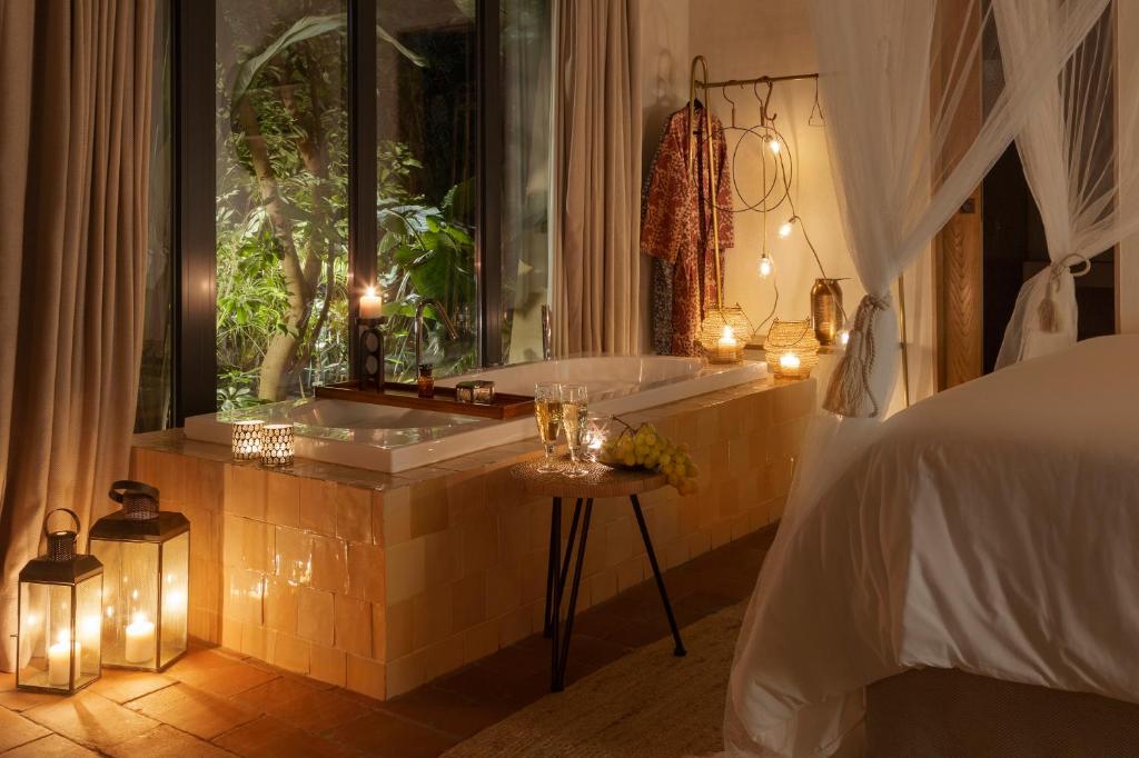 A precisar de umas férias com a sua cara-metade? Espreite estas 5 escapadinhas românticas em Portugal