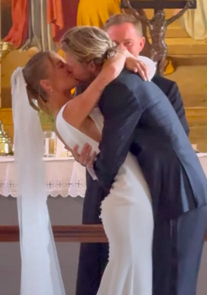 Capitão do Sporting casa-se pela segunda vez. Veja as fotos do par (que começou a namorar no secundário)