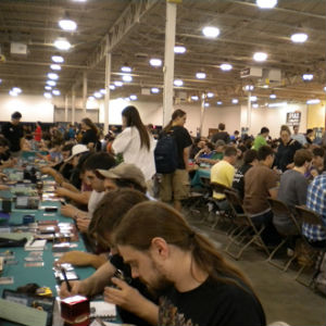 JK Rowling pede aos jovens para não fazerem voluntariado em orfanatos