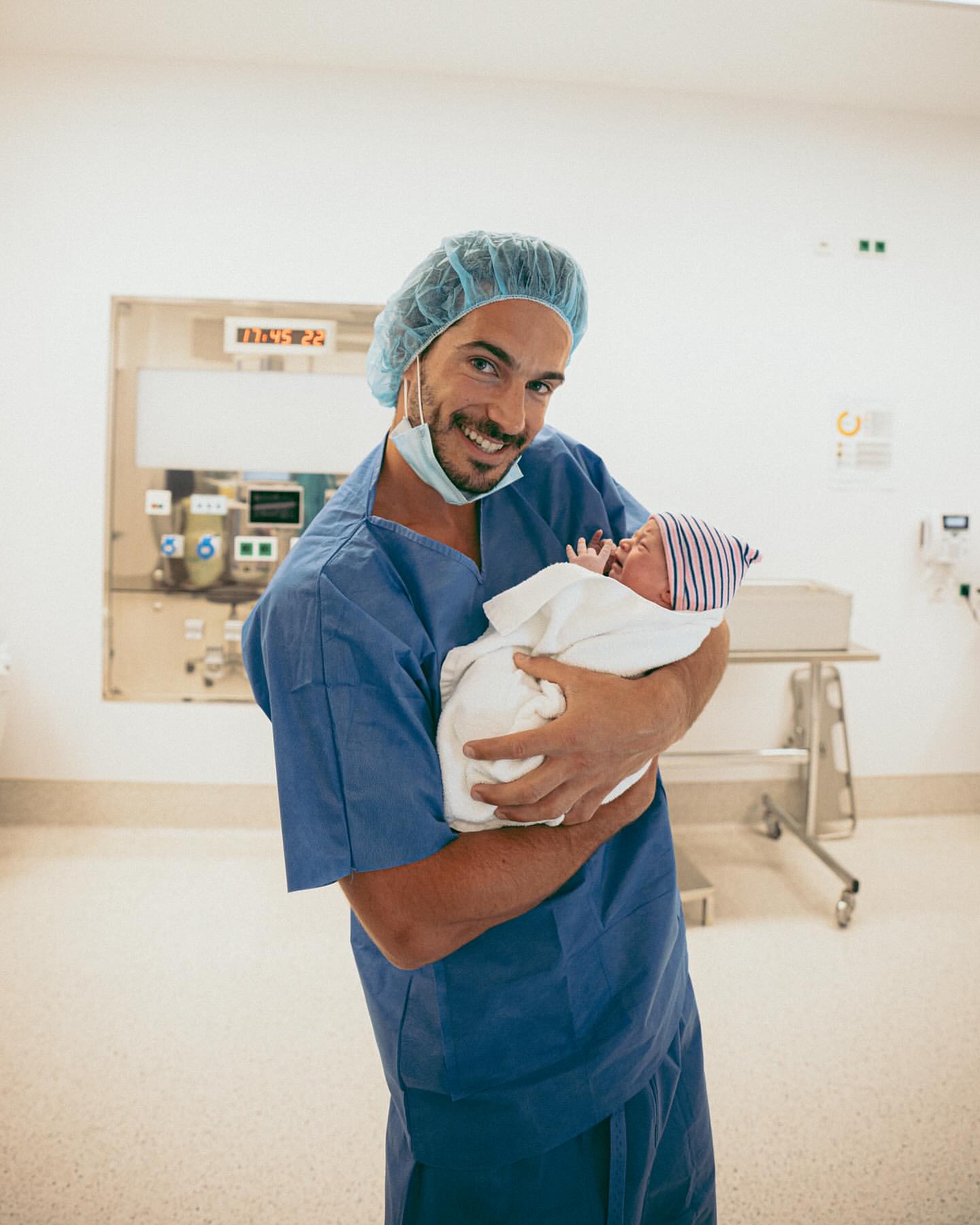 Filha de Tiago Carreira e Joana Franco já nasceu. “A viver o sonho mais bonito das nossas vidas”