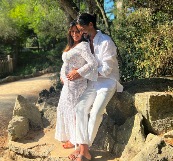 Carla Baía está grávida aos 50 anos — depois de dois filhos e quatro netos