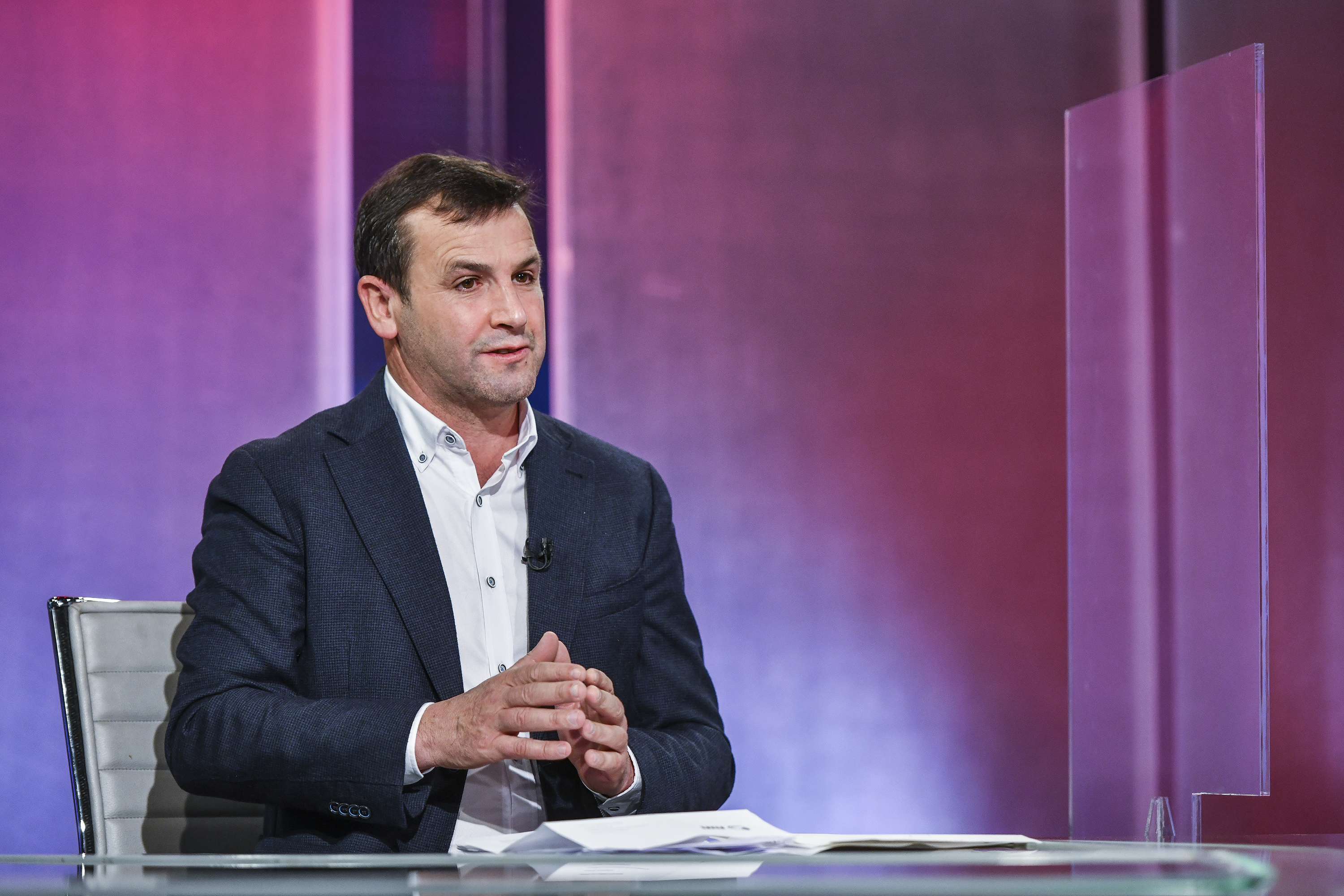 Tino de Rans corrige Miguel Sousa Tavares. “As presidenciais são de cinco em cinco anos”