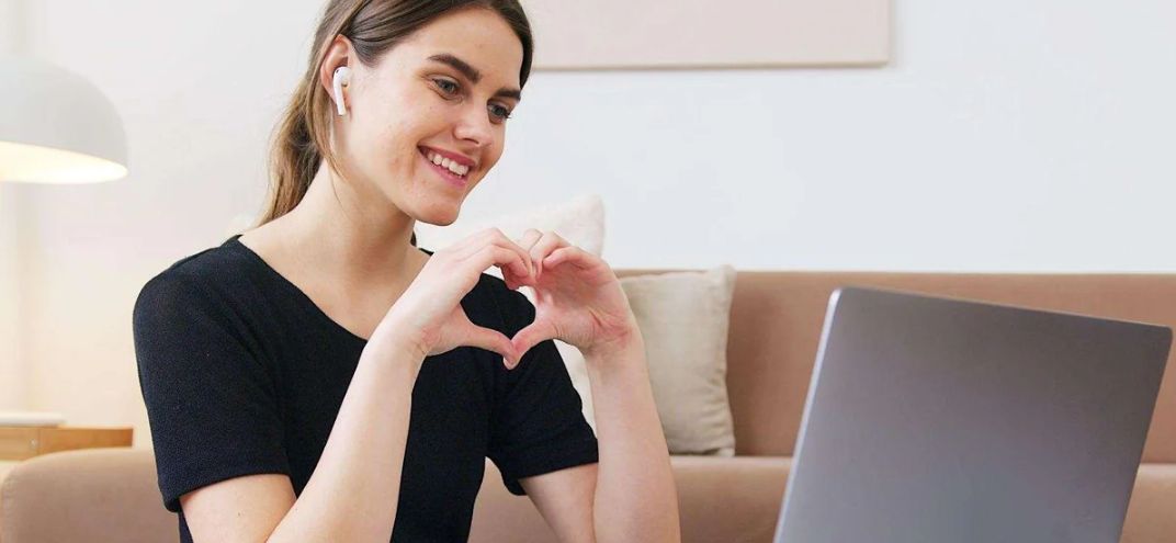 À procura do amor na internet? Lembre-se destas dicas para não cair em burlas