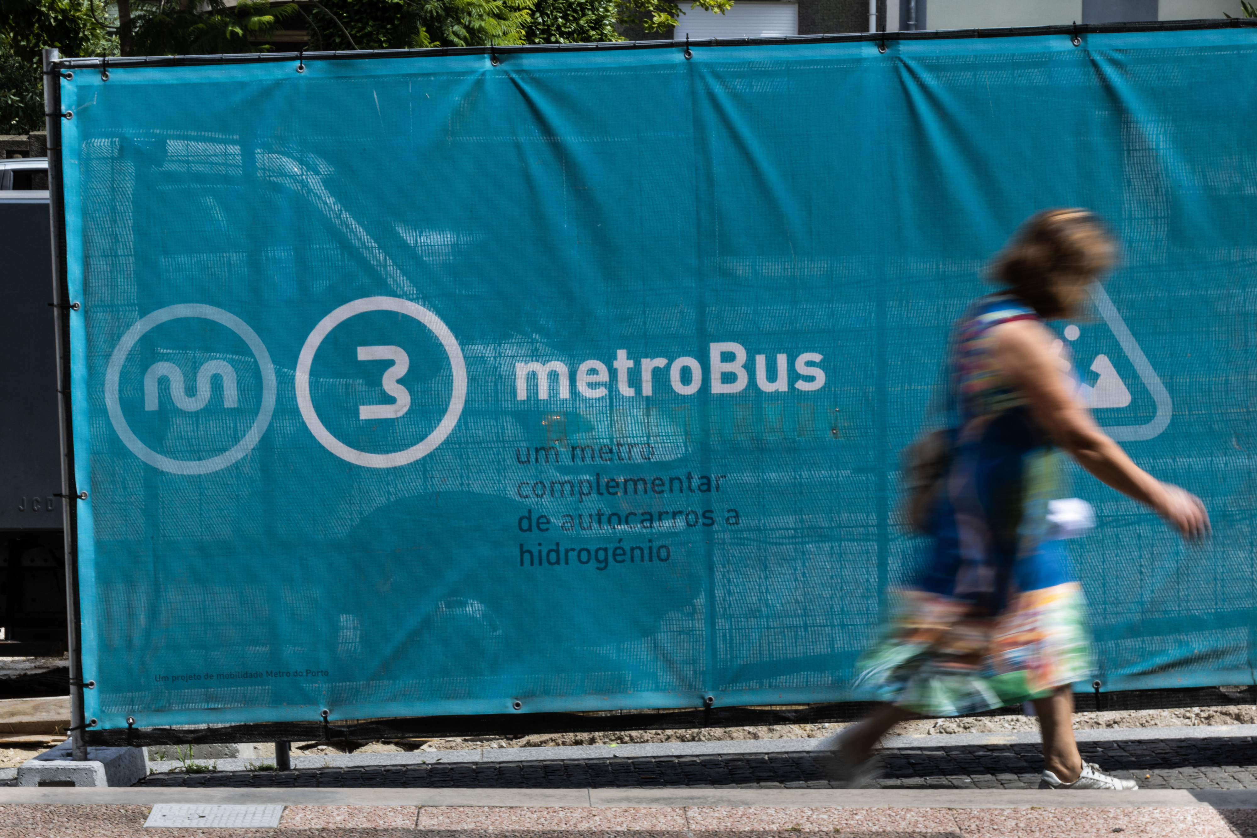 Metro do Porto adjudicou segunda fase do metrobus. Está dois meses atrasada