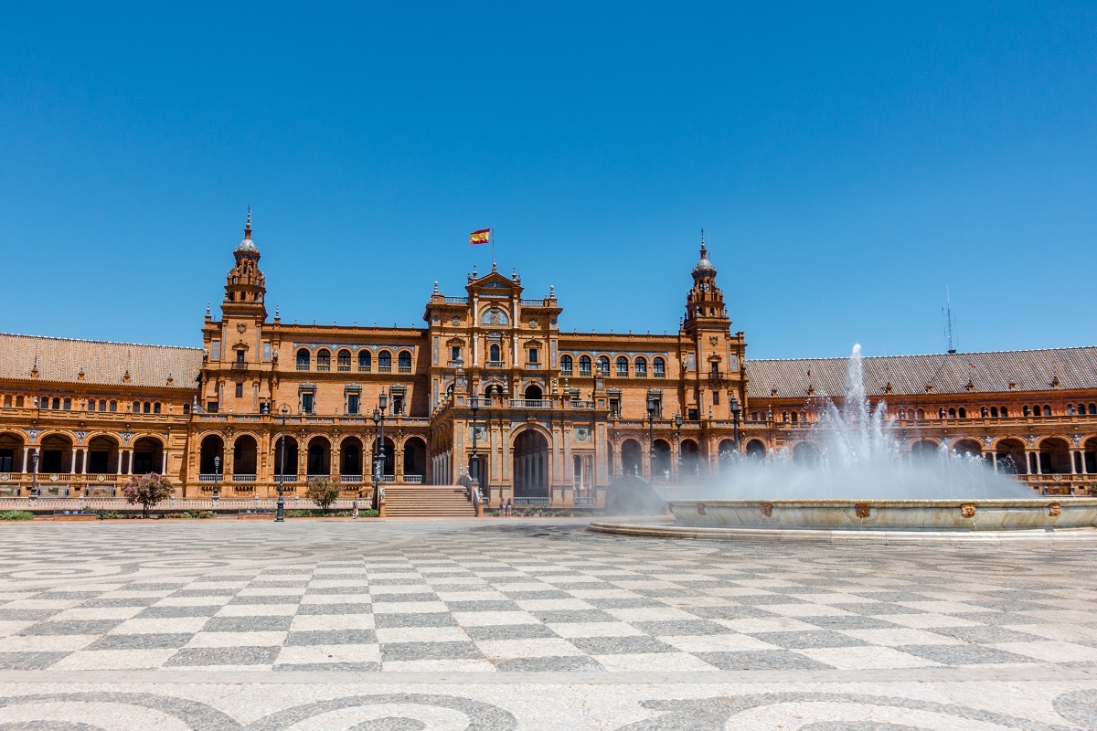 Uma das 5 cidades para visitar na primavera fica mesmo aqui ao lado