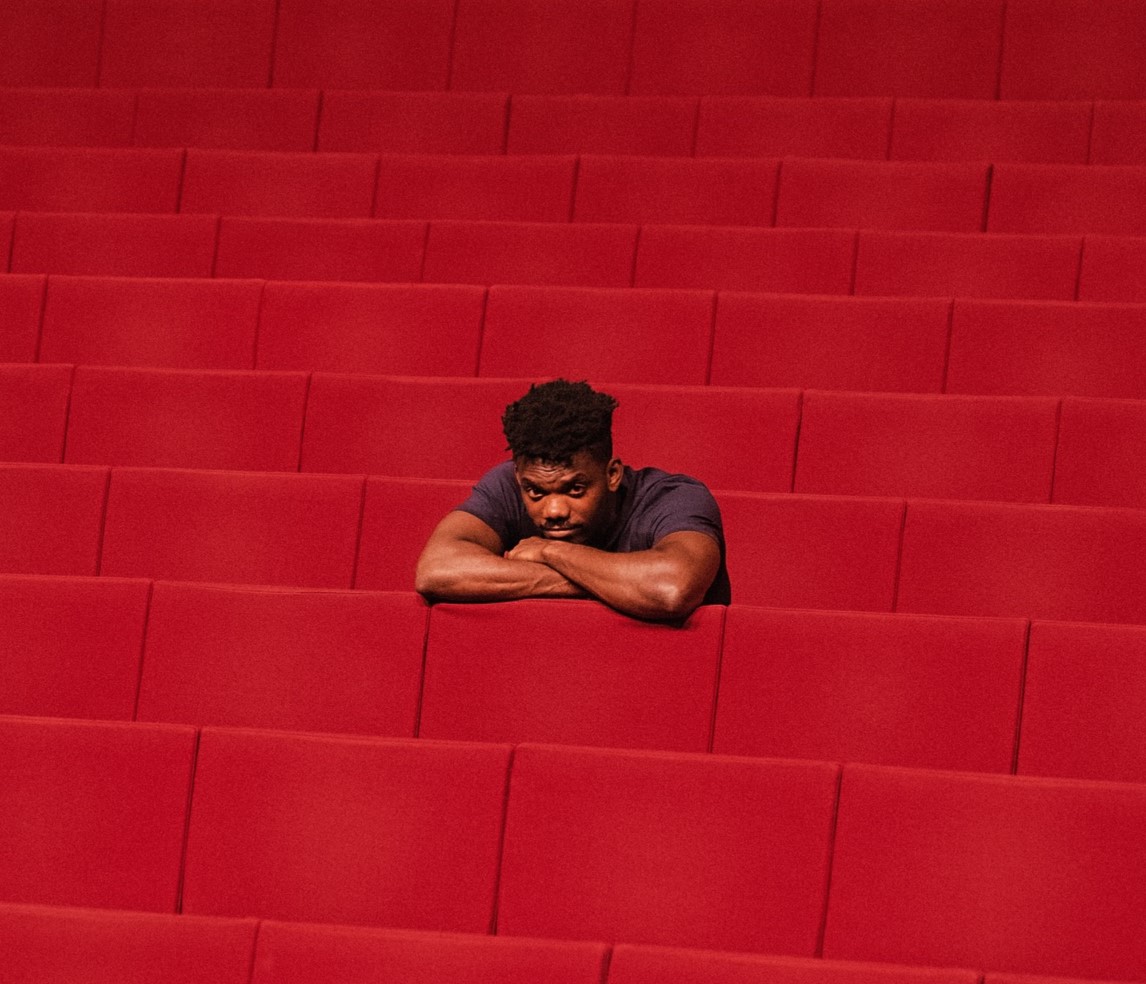 Gilmário Vemba. “Cheguei a fazer espetáculos em Luanda numa sala para 500 pessoas onde só apareceram 10”