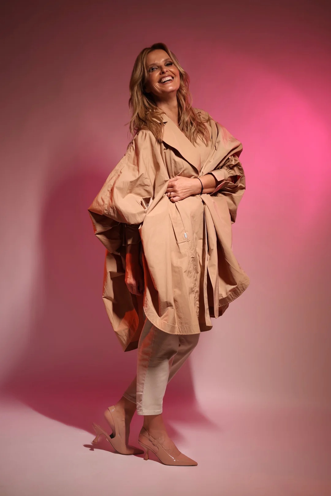 Estes saltos de Cristina Ferreira são perfeitos para looks primaveris confortáveis e sofisticados. Veja o preço