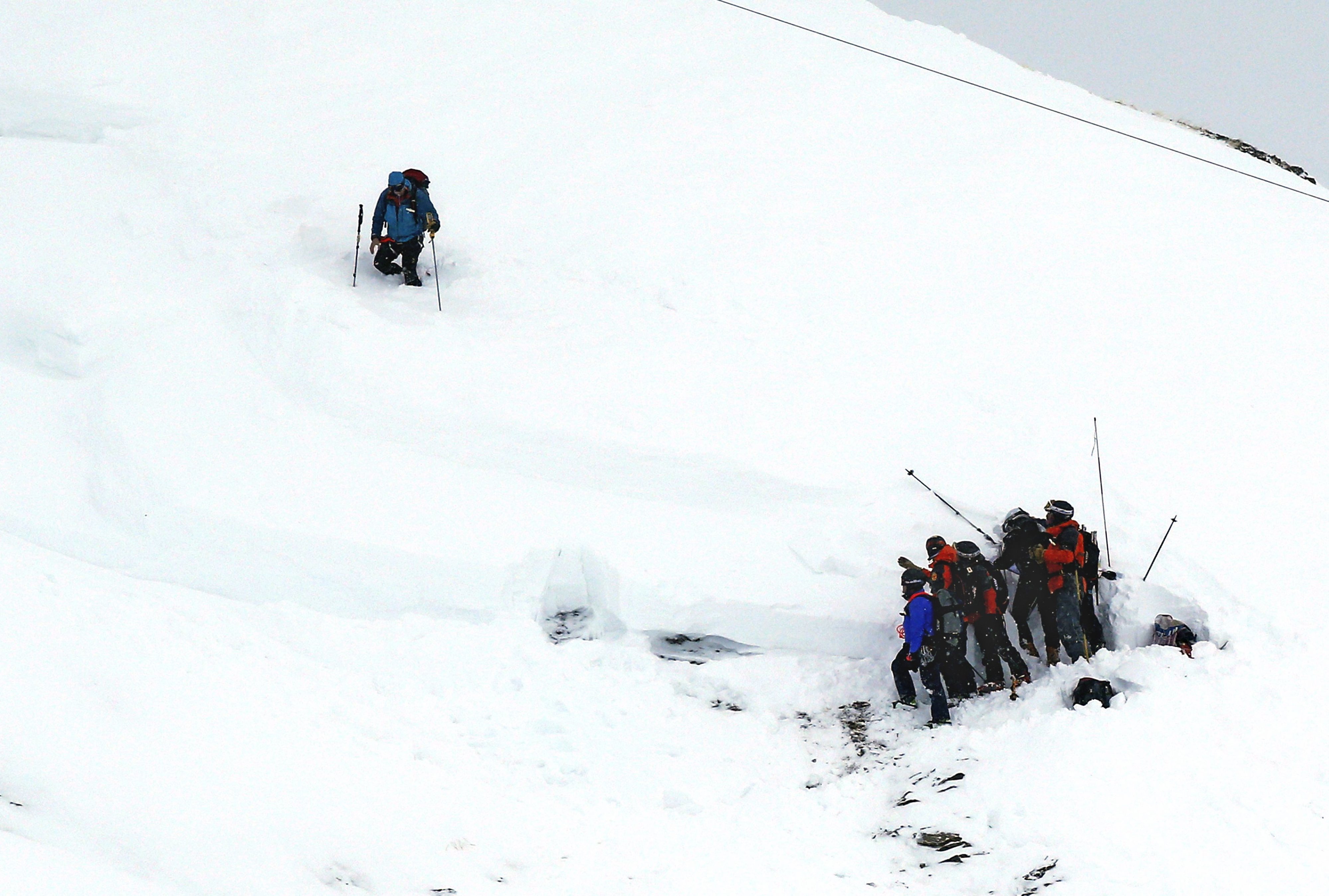 Pelo menos três esquiadores noruegueses morrem em avalancha nos Alpes