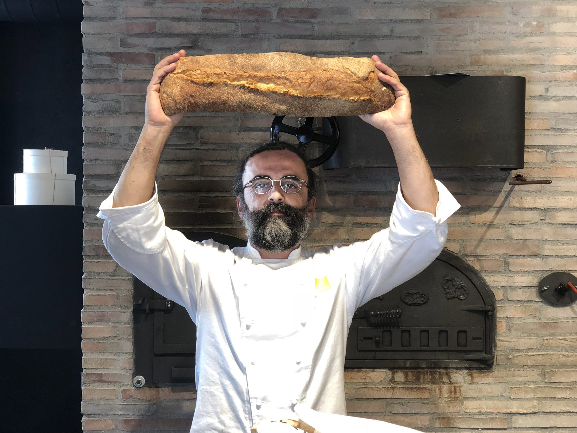 Já abriu a Padaria da Esquina e fomos lá comer a melhor torrada de Lisboa