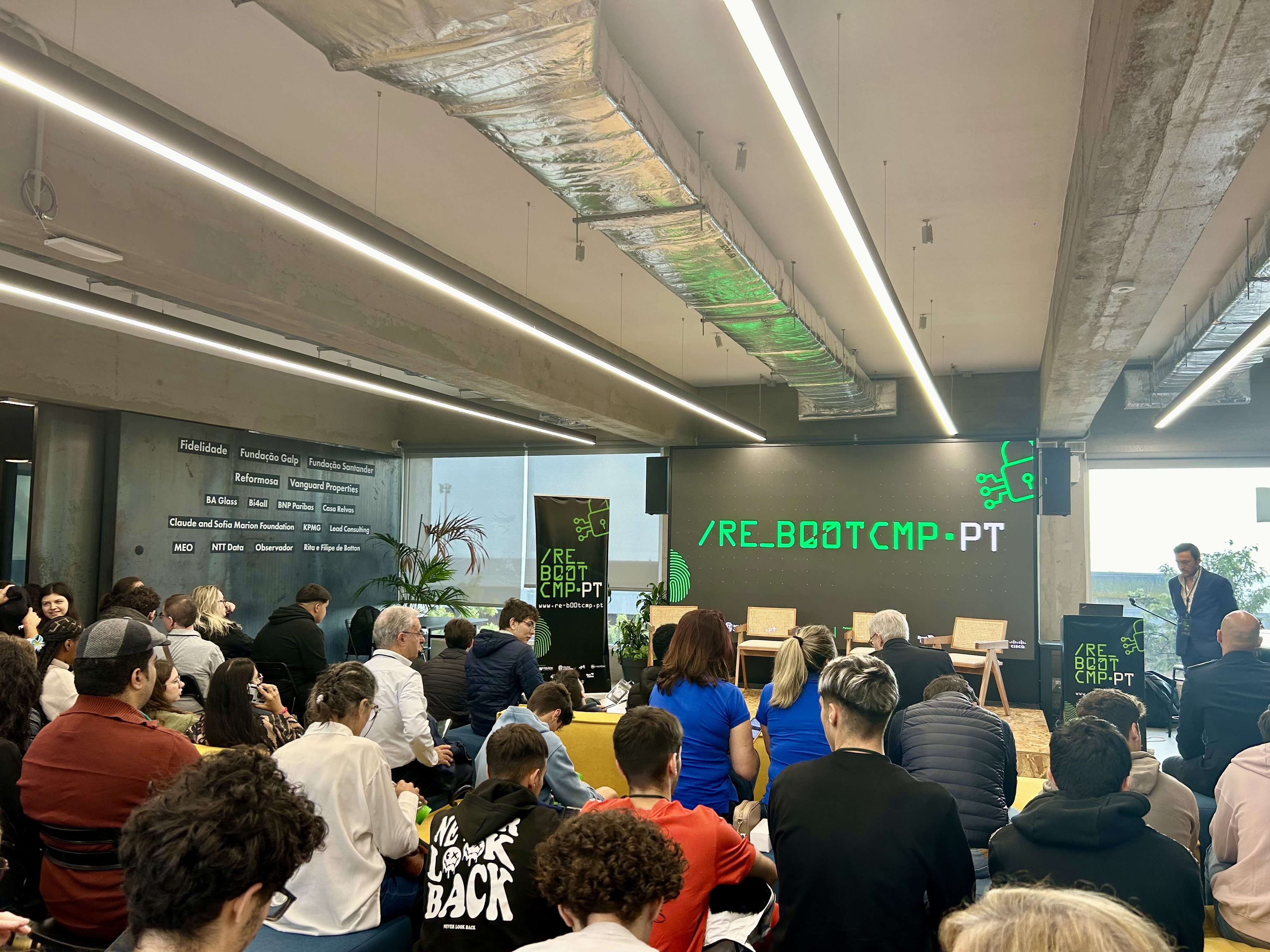 Primeira edição portuguesa do re_B00TCMP ajuda jovens a testarem capacidades no mundo digital