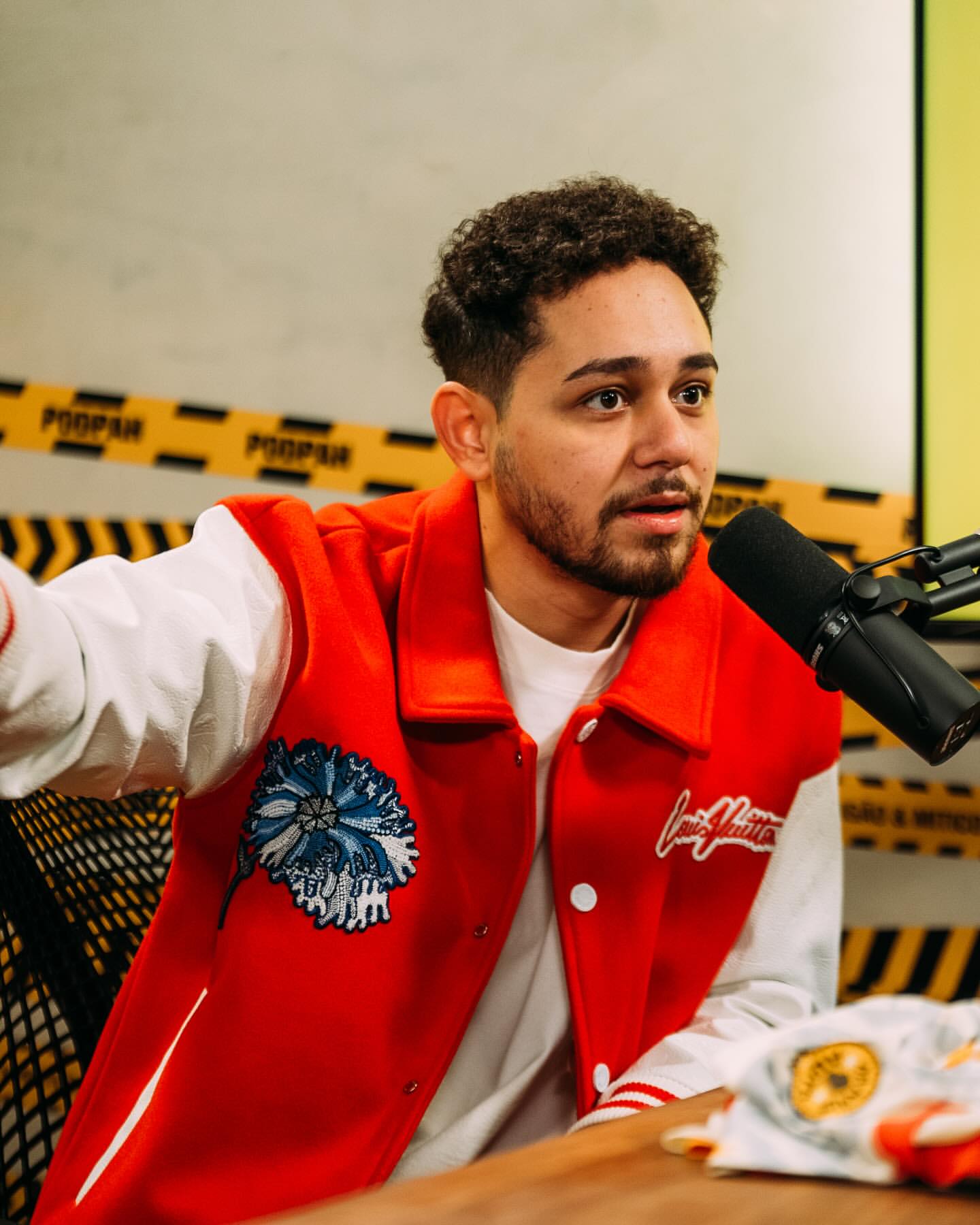 “Medonho”. O espetáculo de comédia caótica do brasileiro Gio Lisboa está prestes a chegar a Portugal