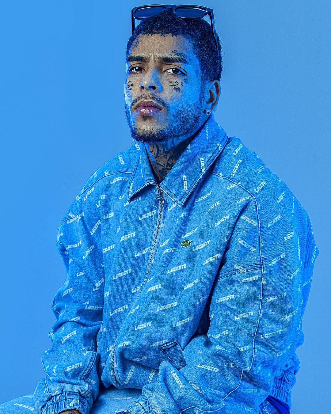 MC Kevin terá caído da varanda enquanto fugia da mulher. Investigações continuam