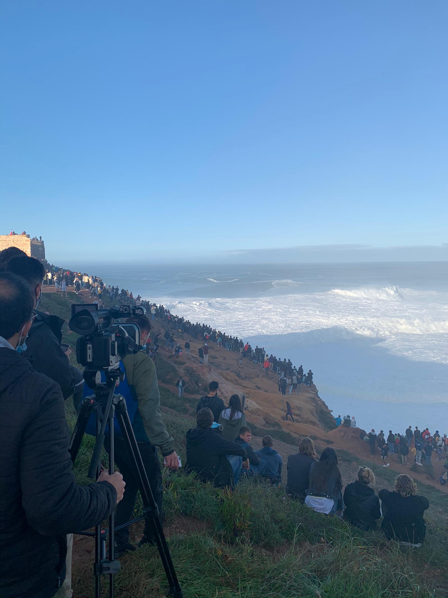 Nazaré. Autoridades cortam acessos e apelam ao cumprimento das regras “neste contexto pandémico”
