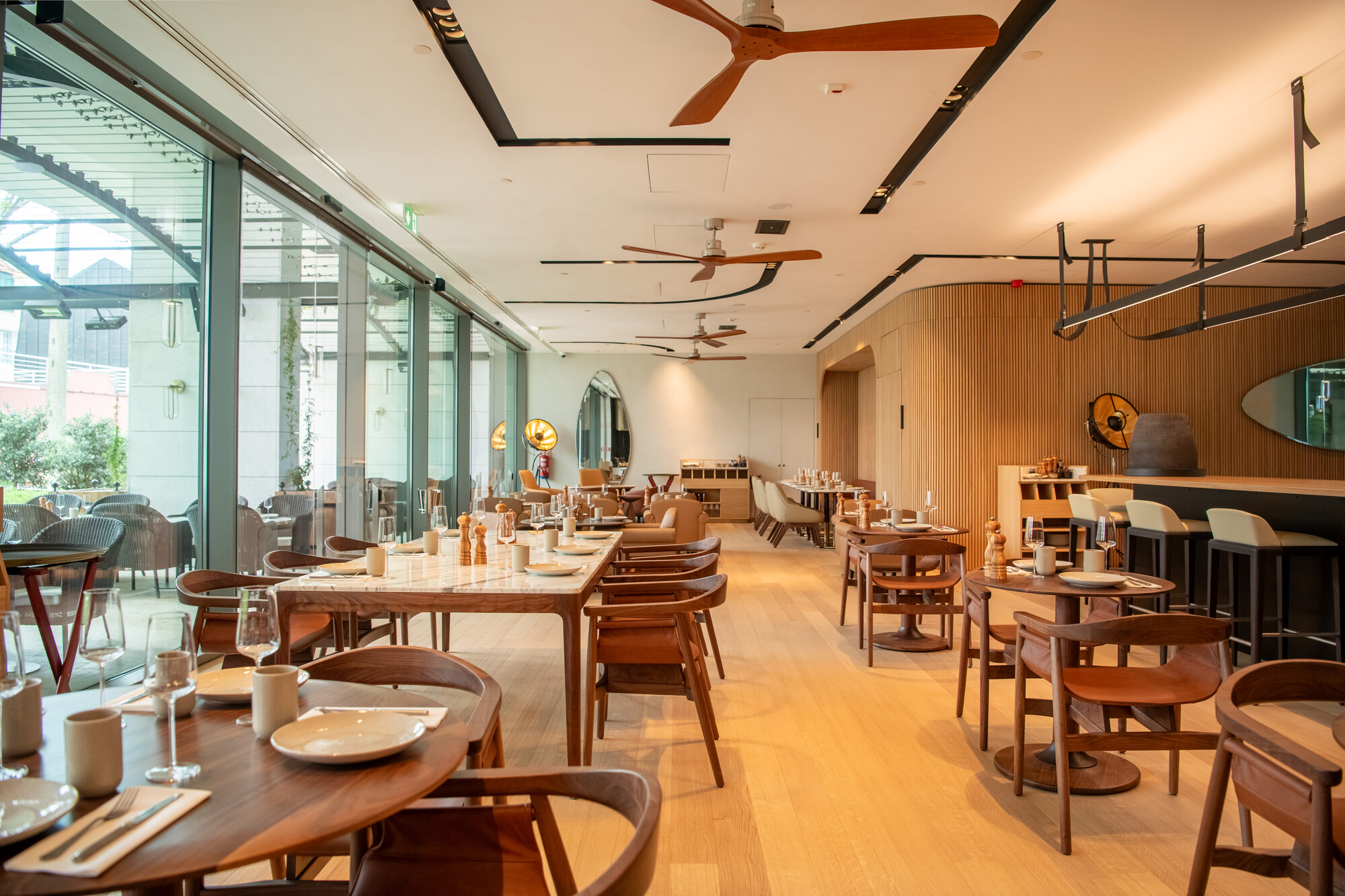 Neste jantar, pode comer carnes e vinhos perfeitos (e escolhidos pelo Sommelier do Ano). Saiba quanto custa