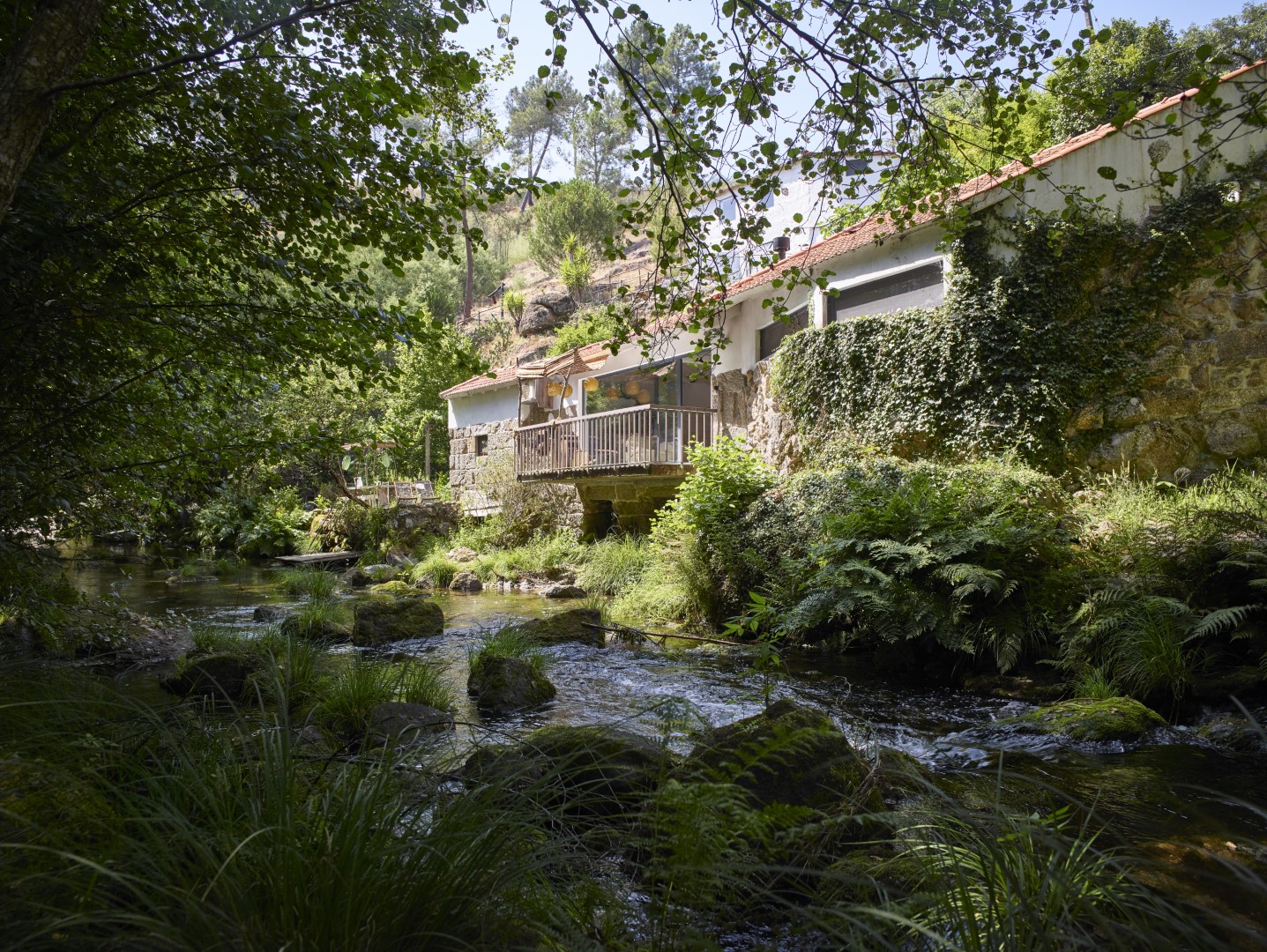 Moinhos de Ovil. O refúgio com privacidade, experiências, bem estar e um barco Titanic