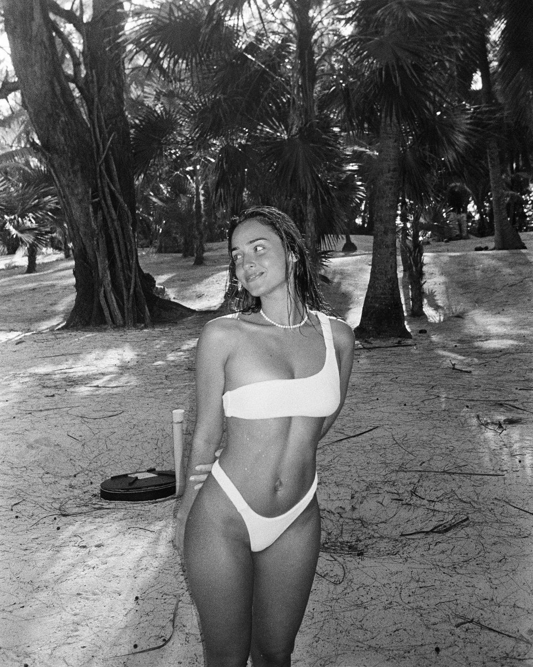 Este biquíni é o preferido de Madalena Abecasis (e vai ser o melhor amigo do bronze de verão). Saiba onde encontrá-lo