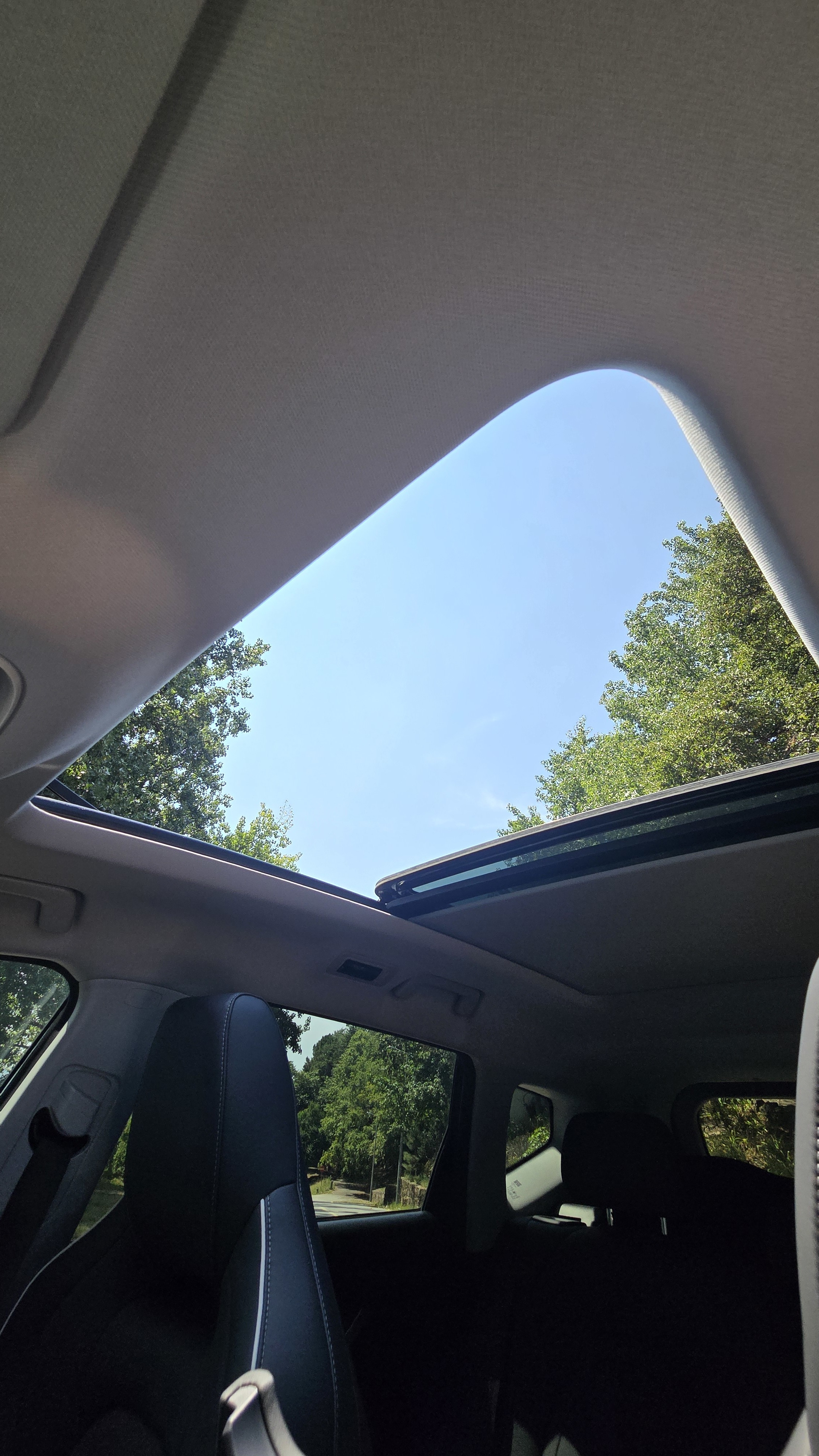 EBRO s700 PHEV luxury - TRAVEL MAGG