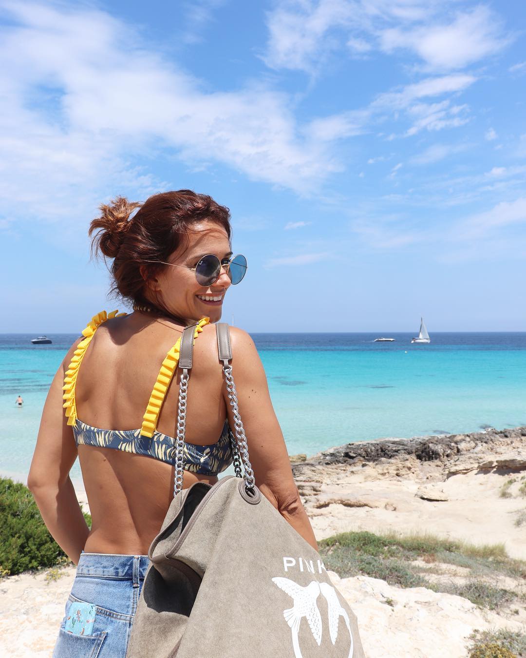 Inquérito de verão. 20 perguntas a Cláudia Vieira