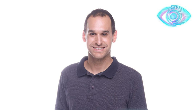 Pastor do “Big Brother 2020” não quer conhecer os pais biológicos. “Pai é quem cuida, não é quem faz e depois deita para o lado”