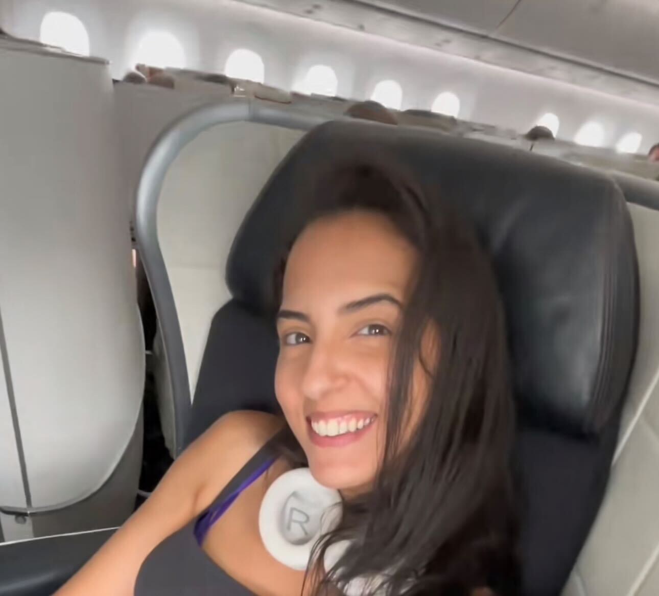 Mulher recusa-se a trocar de lugar com mãe que queria ficar ao pé do filho – e o Tiktok aplaudiu-a