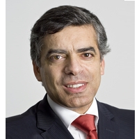 Havaianas Summer. Chinelos são a tendência do verão e temos 14 looks para se inspirar a adotá-los