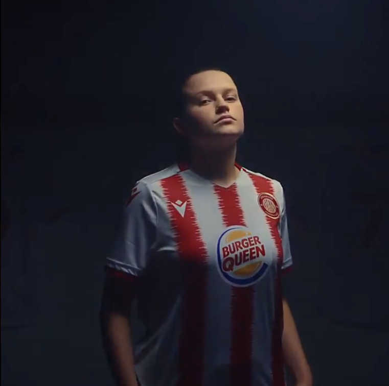 “Burger Queen”. Cadeia de fast food muda nome para apoiar equipa feminina de futebol