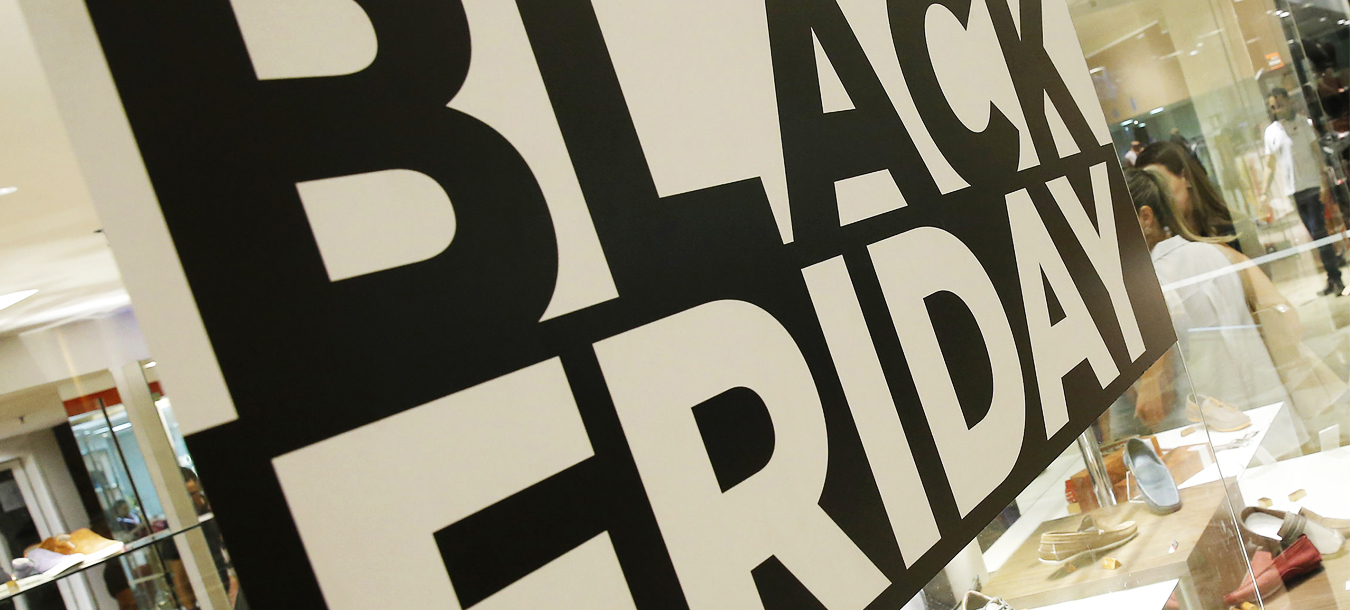 De massajadores dos pés a telemóveis, 11 engodos que detetámos na Black Friday