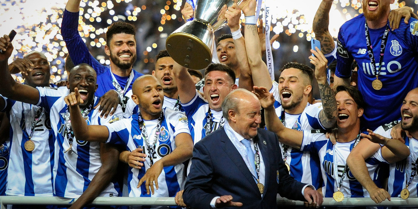 69 títulos no futebol, 2.591 conquistas em 21 modalidades: o impressionante palmarés do FC Porto durante a presidência de Pinto da Costa