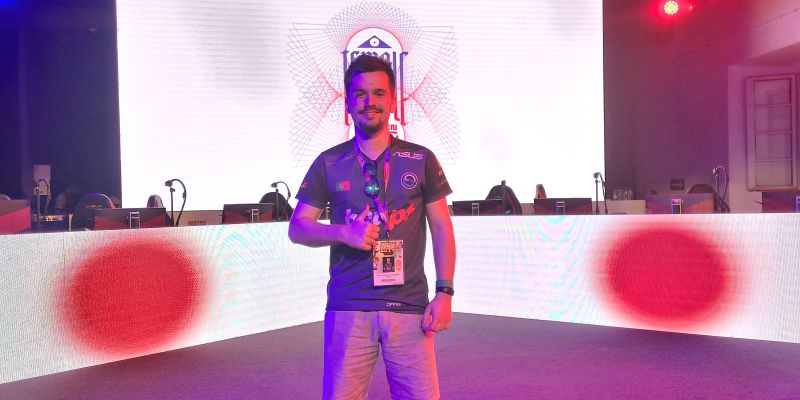 Este coffret junta um dos melhores chocolates do País e joias elegantes. Saiba quanto custa