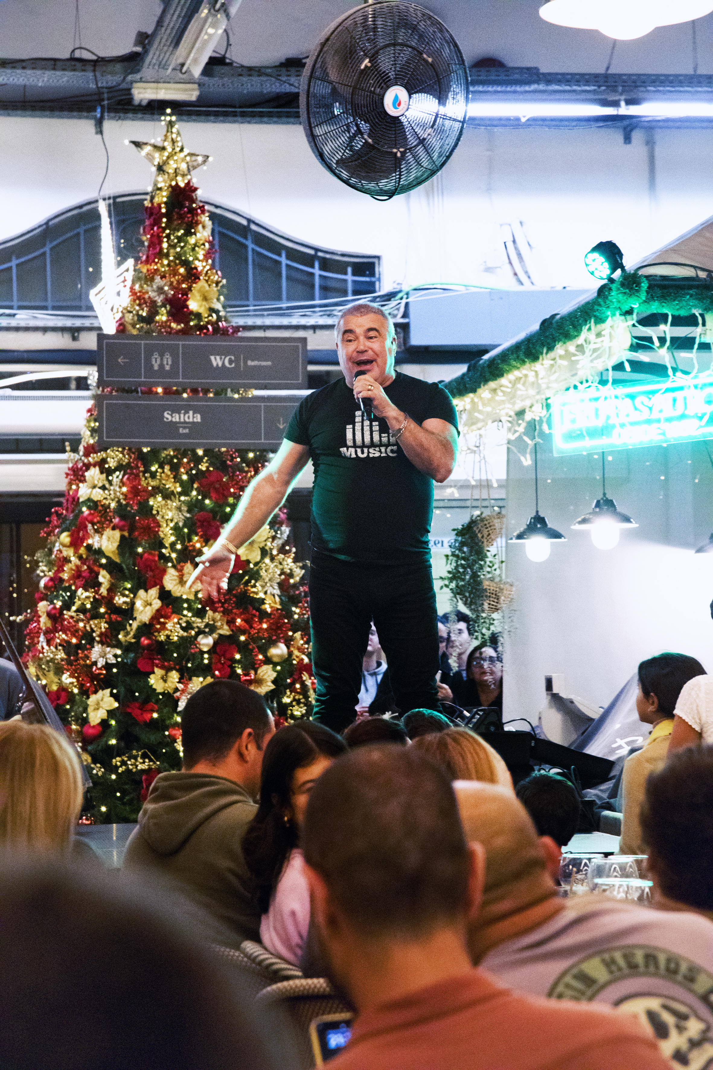 Veja um concerto de Toy ao vivo sem pagar enquanto celebra o aniversário do Mercado de Ourique