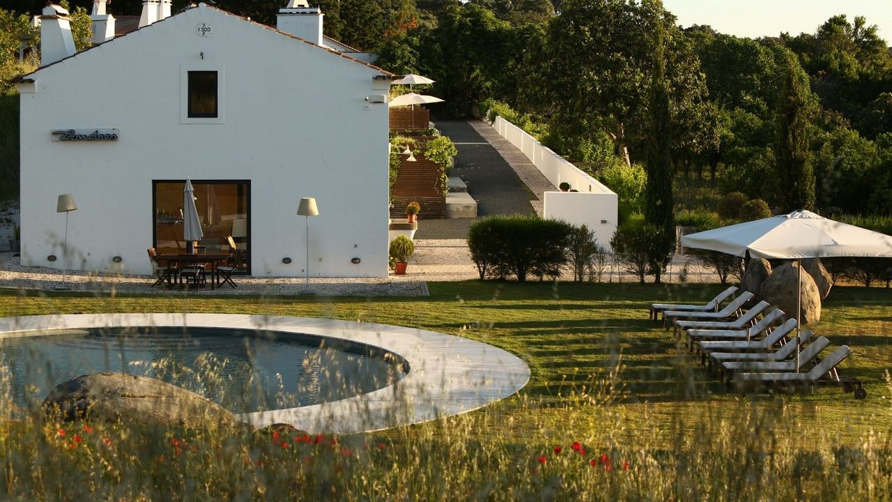 Casas de luxo no campo. Do Norte ao Alentejo, o requinte mistura-se com a natureza