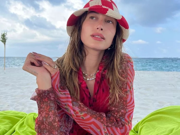 Os bucket hats de croché estão em altas. 13 opções que vão dar mais pinta aos looks de verão